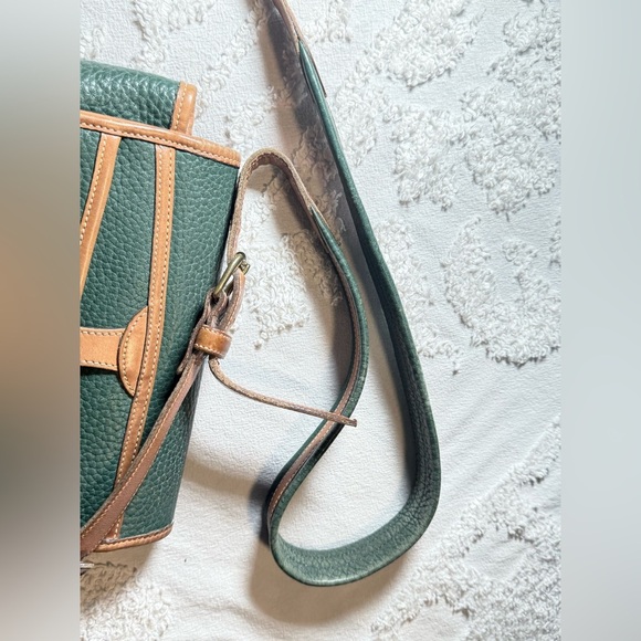 Dooney & Bourke Green and Tan Crossbody Bag - Picture 8 of 15